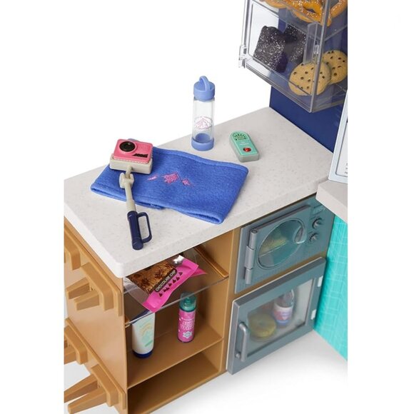 American Girl Corinne Tan GOTY 2022 Ski & Snack Shop Playset - NIB - Picture 4 of 6